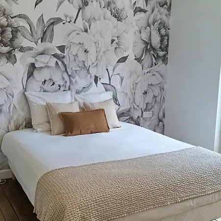 Kastellren - - Grand Parking Prive B&B *